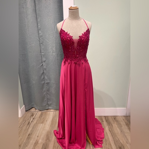 Elegant Pink Evening Gown - Picture 4 of 6